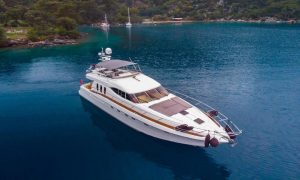 yacht booking dubai